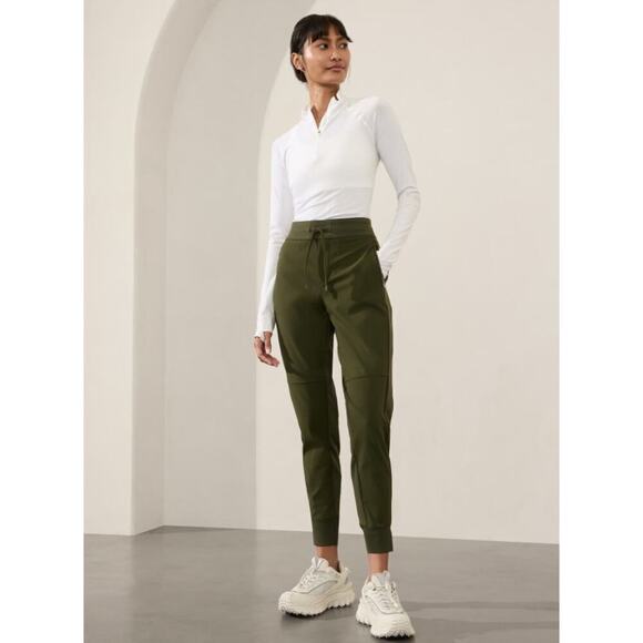 Athleta Headlands Hybrid Trek Mid Rise Jogger - Picture 1 of 8